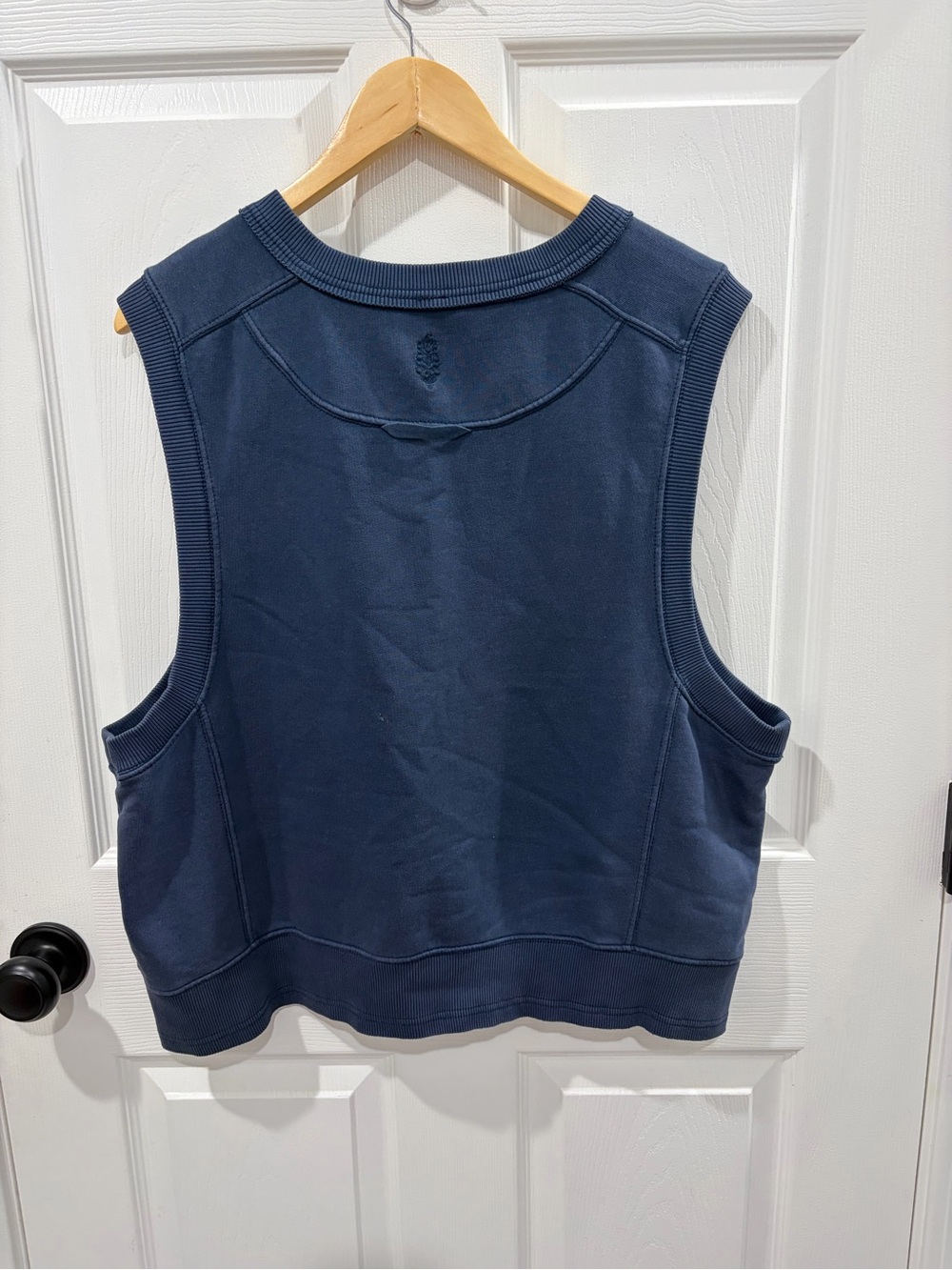 Free People Navy Sleeveless Muscle Tee - Picture 2 of 2